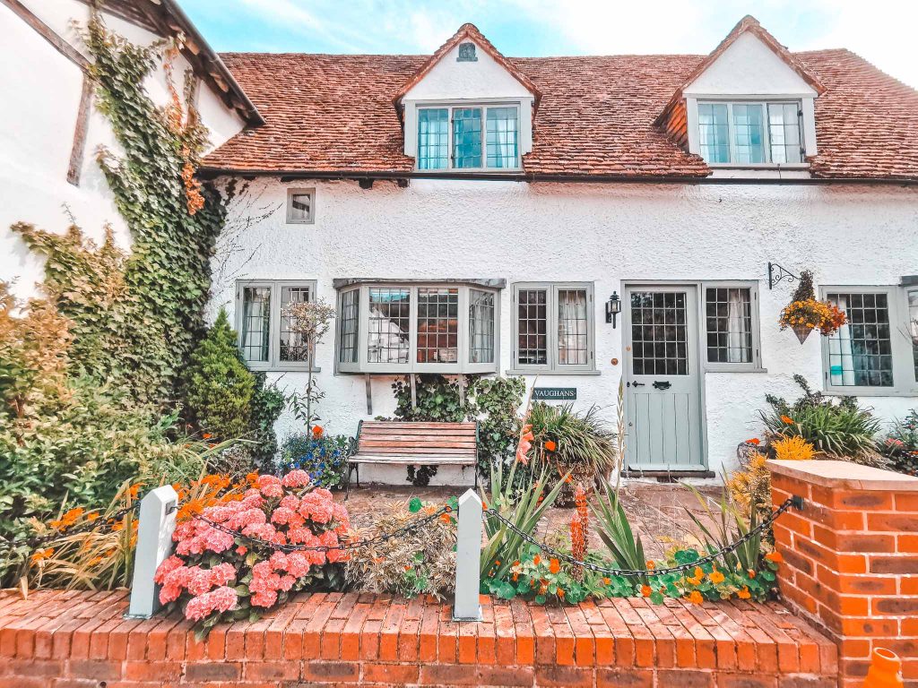 10 ChocolateBox Villages Near London